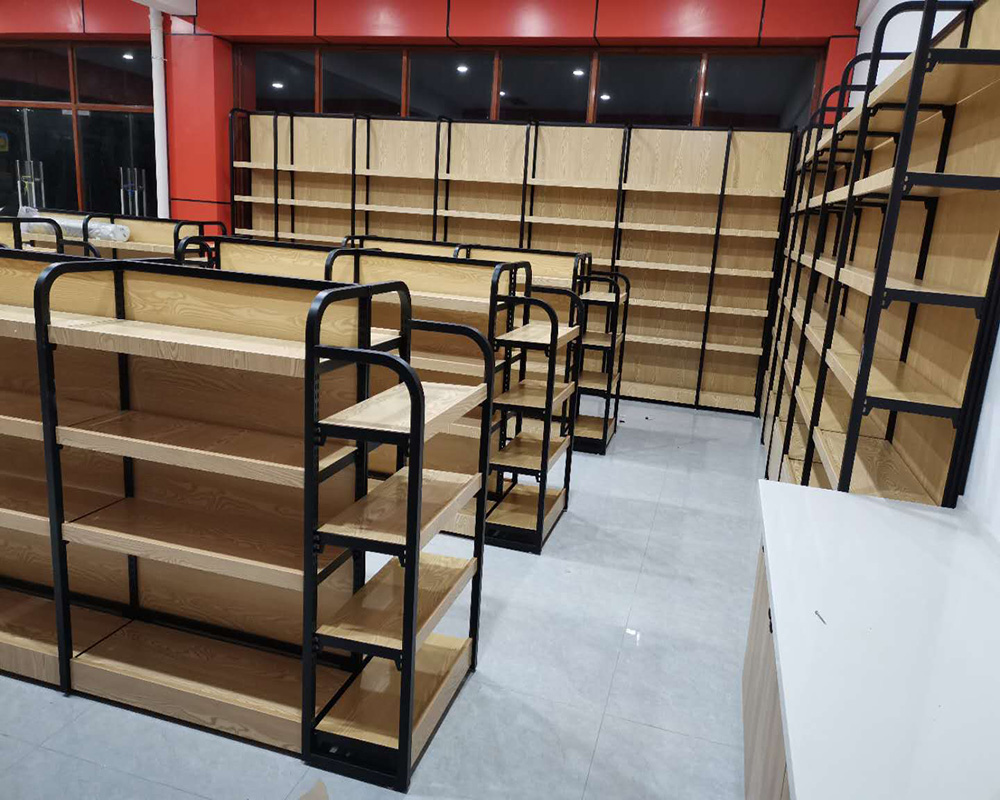 鋼木貨架在各大便利店的作用
