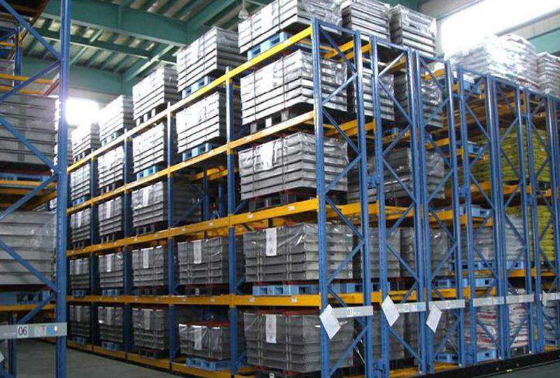 在不同的倉庫中對貨架有不同的使用